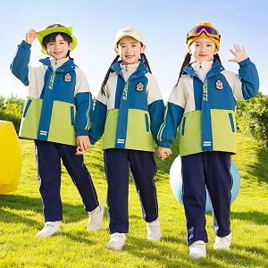 中小學校服沖鋒衣.jpg