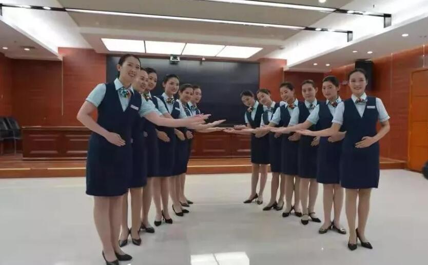 售樓處銷售員禮儀著裝要求