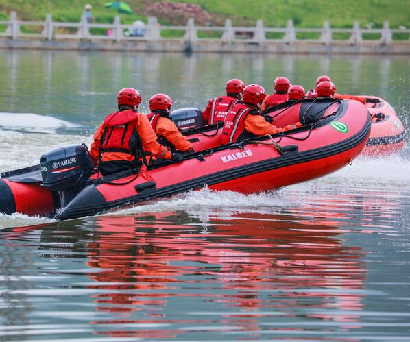 干式救援服和濕式救援服的區(qū)別